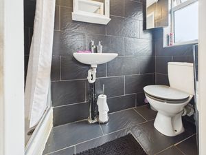 Photo 17- click for photo gallery